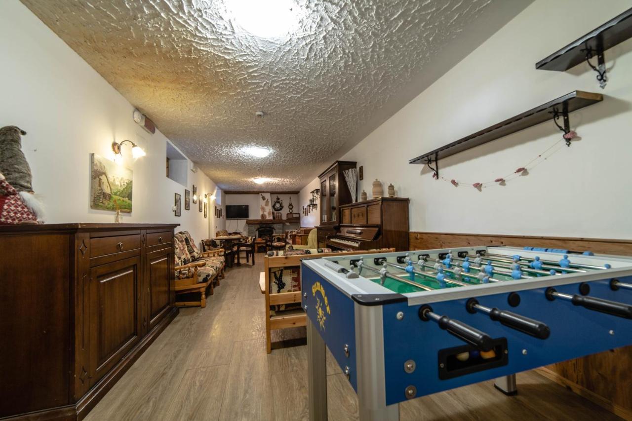 Albergo Punta Zerbion Champoluc Esterno foto