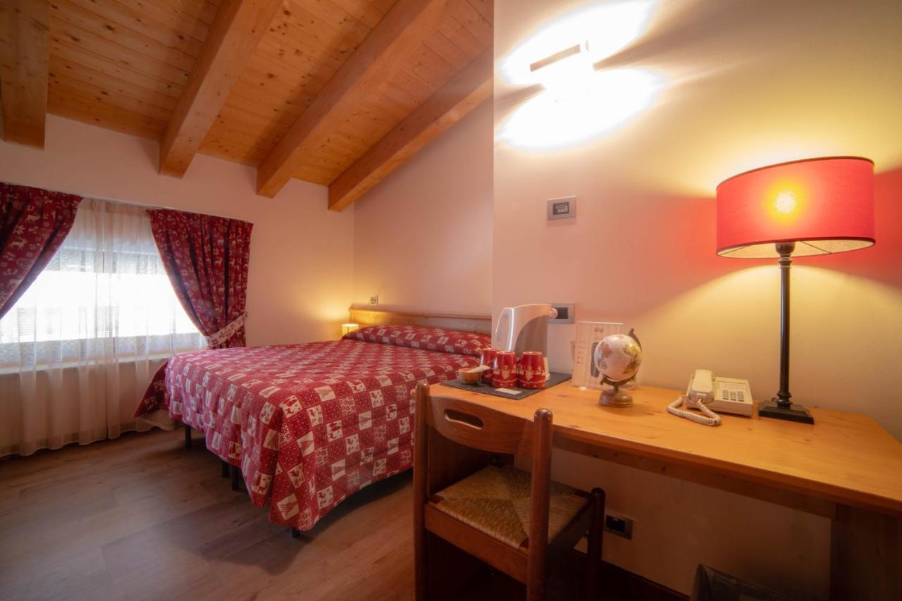 Albergo Punta Zerbion Champoluc Esterno foto
