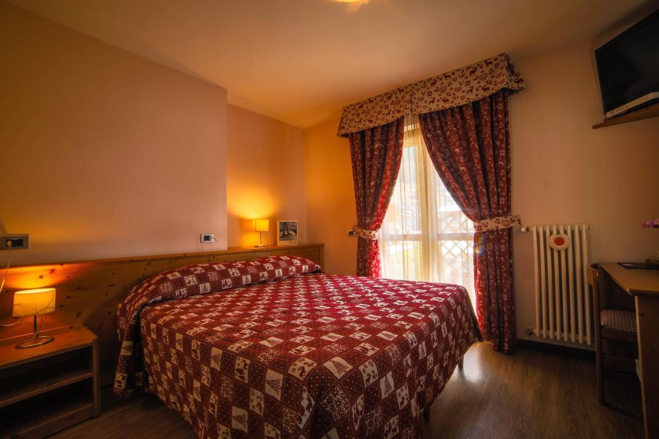 Albergo Punta Zerbion Champoluc Esterno foto