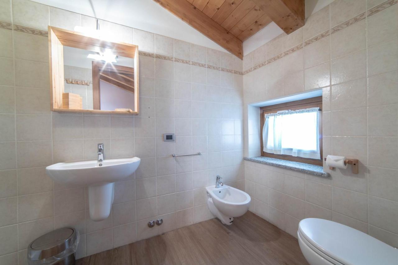 Albergo Punta Zerbion Champoluc Esterno foto