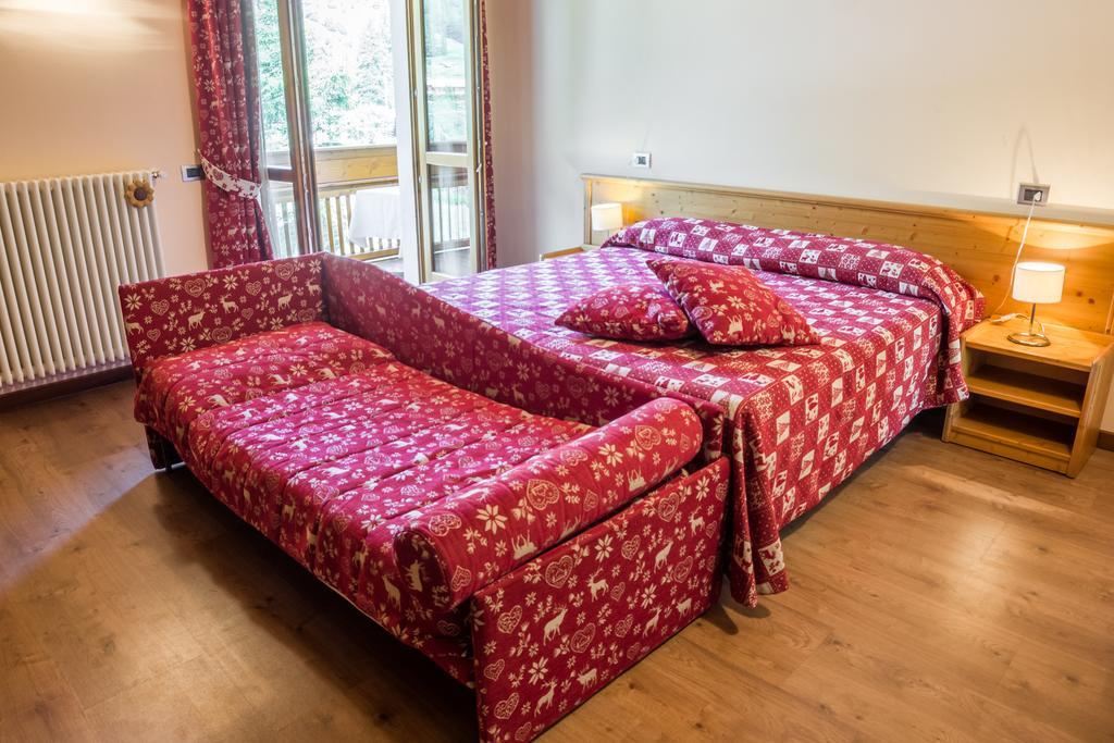 Albergo Punta Zerbion Champoluc Camera foto