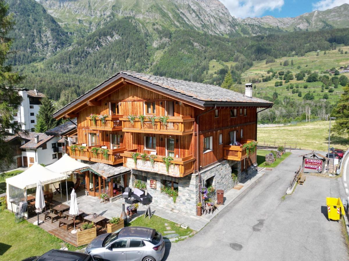 Albergo Punta Zerbion Champoluc Esterno foto