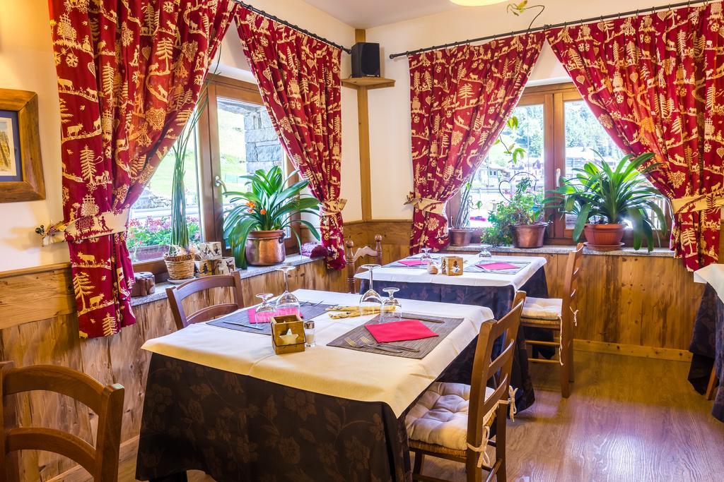 Albergo Punta Zerbion Champoluc Esterno foto