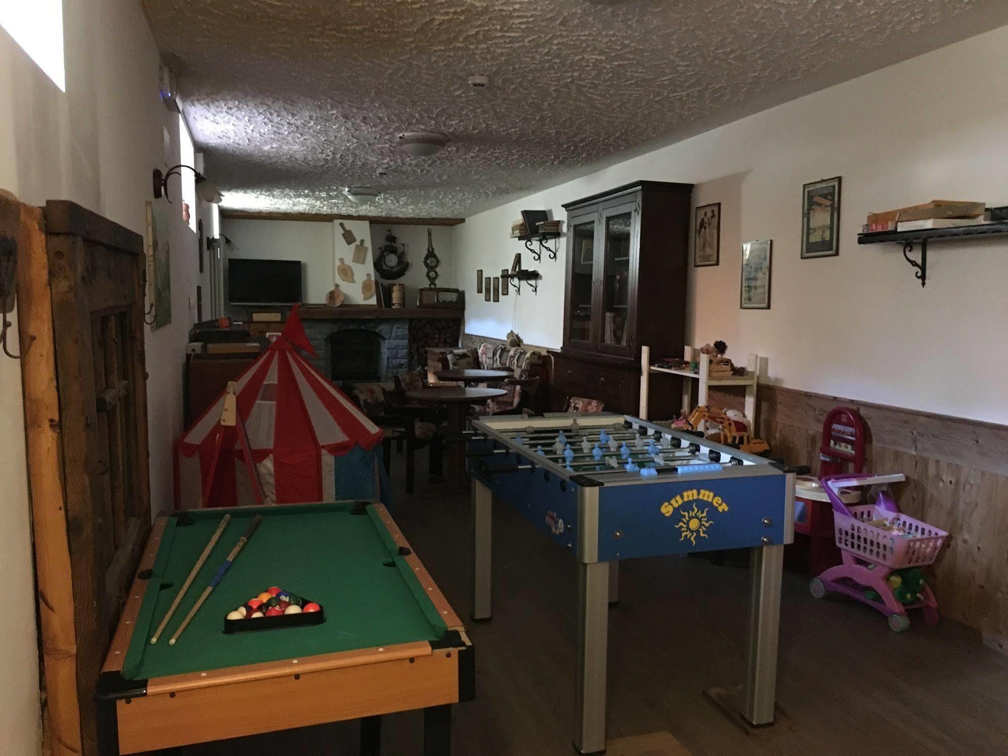 Albergo Punta Zerbion Champoluc Esterno foto